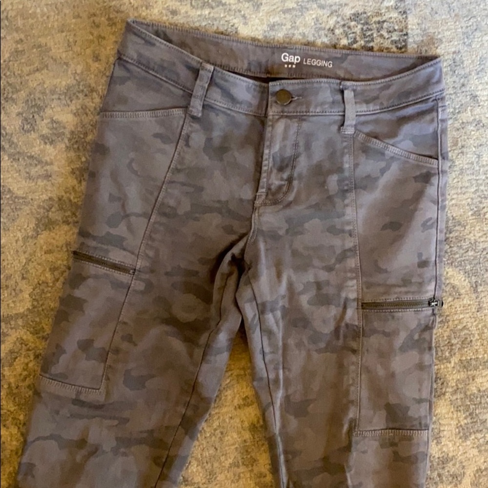 CAMO CARGO PANTS